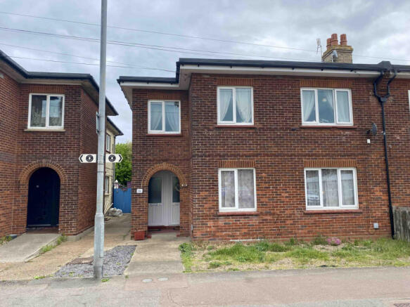3 Bedroom Apartment For Sale