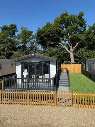 2 Bedroom Park Home for Sale