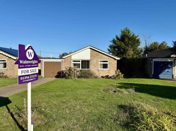 3 Bedroom Detached Bungalow For Sale