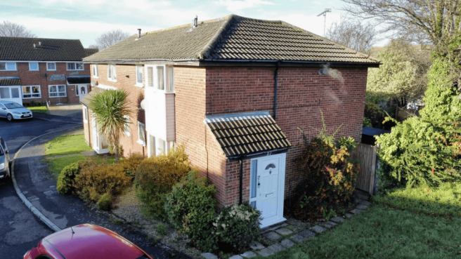 2 Bedroom End Terrace For Sale