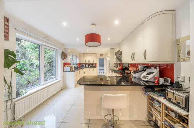 12a82901-4fd0-49c...