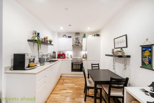 e08a297b-00c4-4c9...