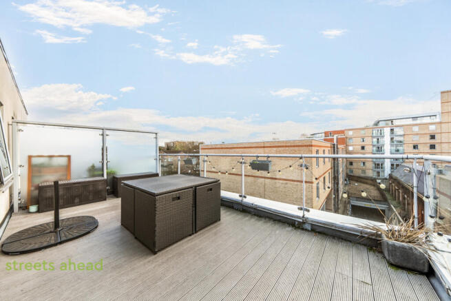 1fe659c0-1a6f-476...