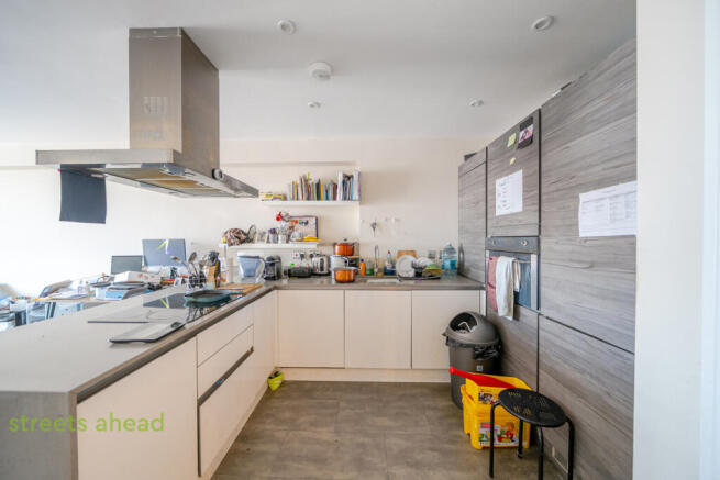 845c8171-1d30-487...