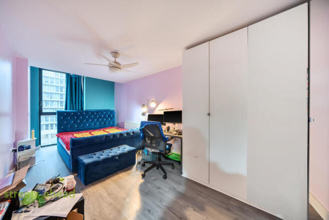 efe03d00-9bf5-481...