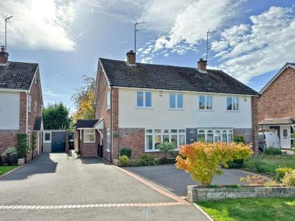 Strathmore Crescent, Wombourne, WV5