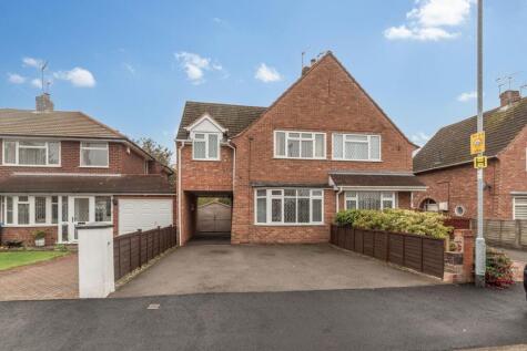 Sandringham Road, Wombourne, WV5