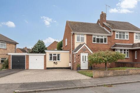 Milton Crescent, Dudley, DY3