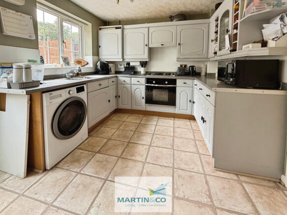 21459fa4--4E17-9B...