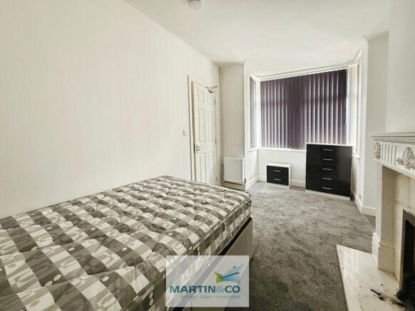 657206fa--4EC9-AA...