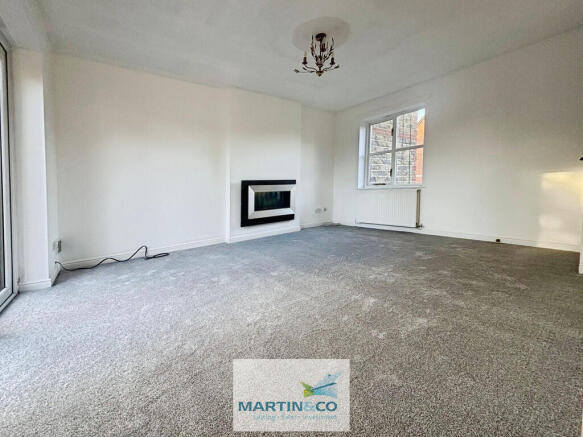 62d03d67--40C5-BB...