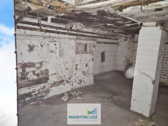 cb4171df--4381-80...