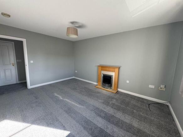 IMG-20250228-WA00...