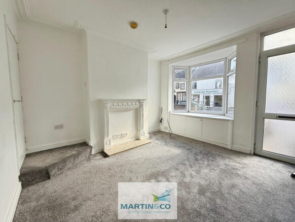 57c58613--4D0C-A3...