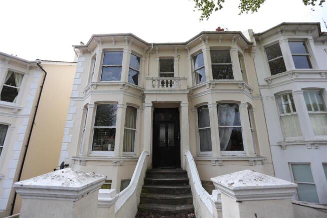 7, 65 Beaconsfield Villas External (1).JPG