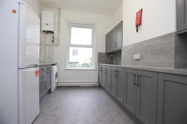 7 Blatchington Road Kitchen (2).JPG
