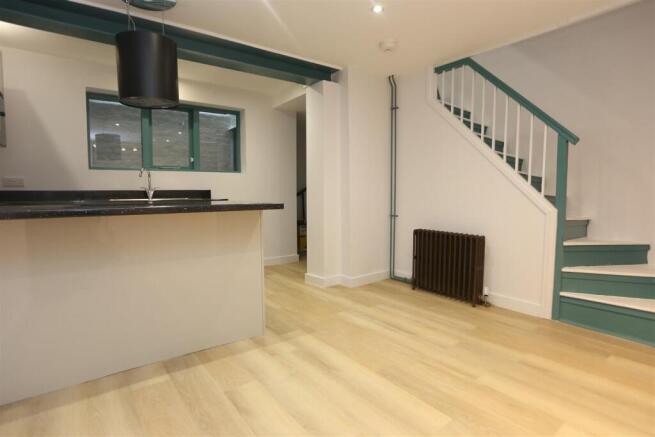 25 Margaret Street new (19).JPG