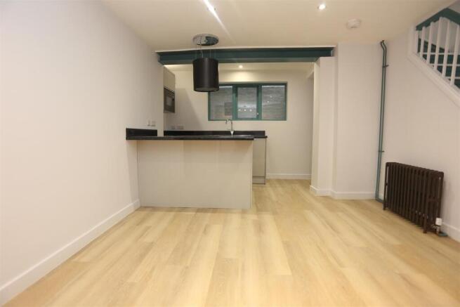 25 Margaret Street new (18).JPG