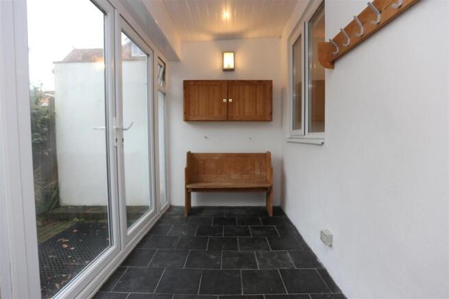 18 Langdale Rd (16).JPG