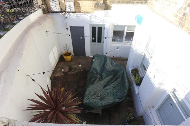 4, 36 Cromwell Road (1).JPG