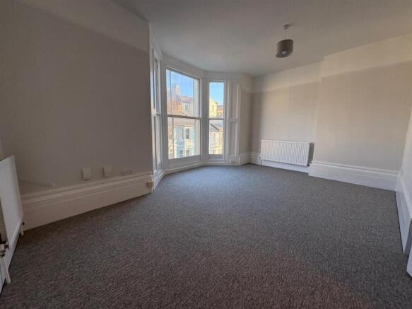 3, 6 SUDELEY PLACE LOUNGE.jpg