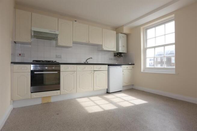 TFF 78 St Georges Road kitch.JPG