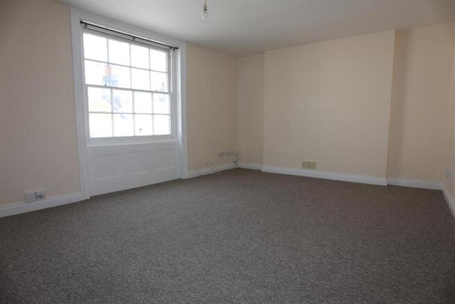 TFF 78 St Georges Road lounge.JPG