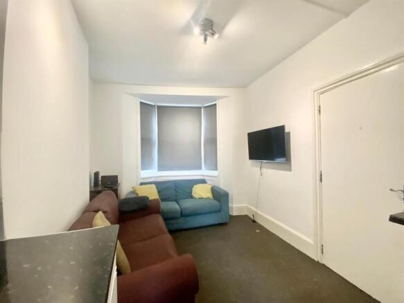 17 Ditch Rd satish16.jpg