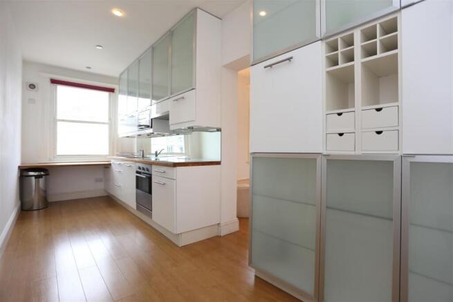 3, 1 St Aubyns Kitchen (1).JPG