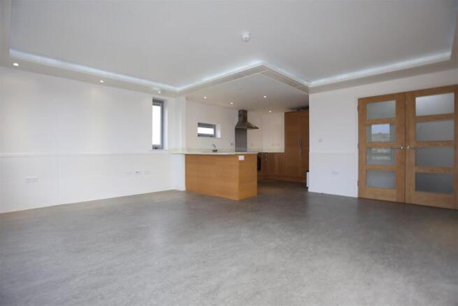 11, 13a Albion St loungekitch.jpg