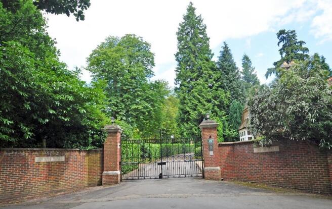 Enton Main Gates - Copy.jpg