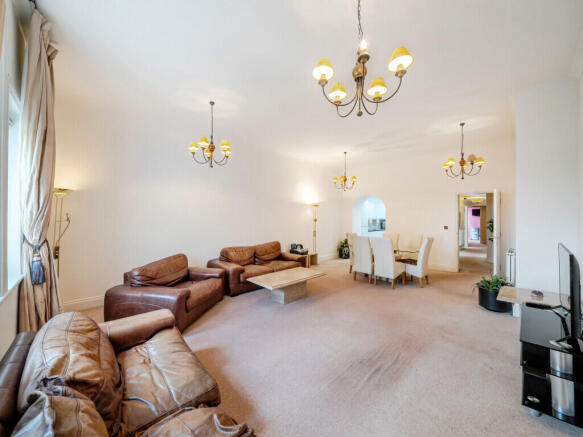 1334740-3-6895fbb...