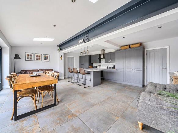 1365402-12-68e917...