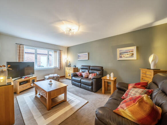 1388772-15-693826...