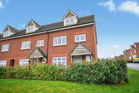 Kirkstall Close, Wakefield, West Yorkshire