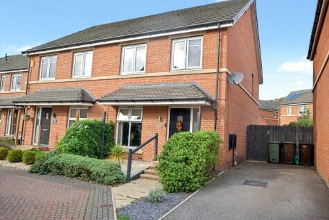 Cotham Drive, Wakefield, West Yorkshire