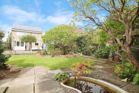 Liverpool Place, Widnes, WA8