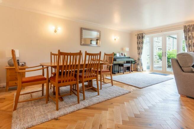 SITTING DINING ROOM