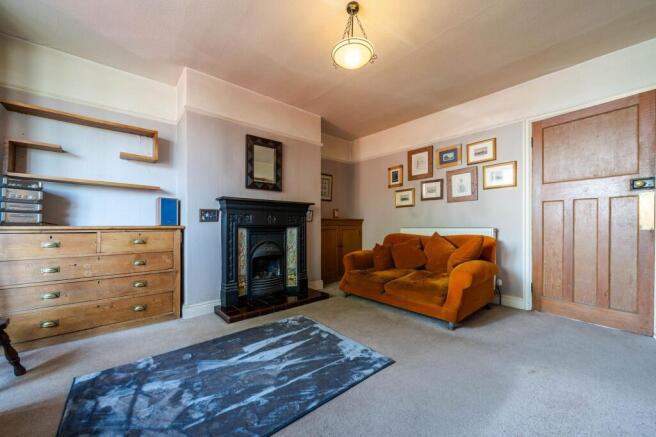 SITTING ROOM