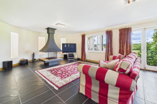 SITTING ROOM