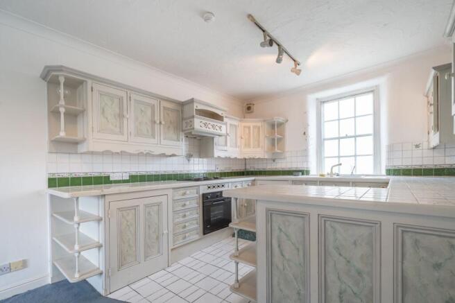 OPEN PLAN LIVING AREA