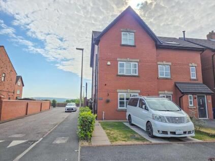 Preston Road, Standish, Wigan, WN6 0NZ