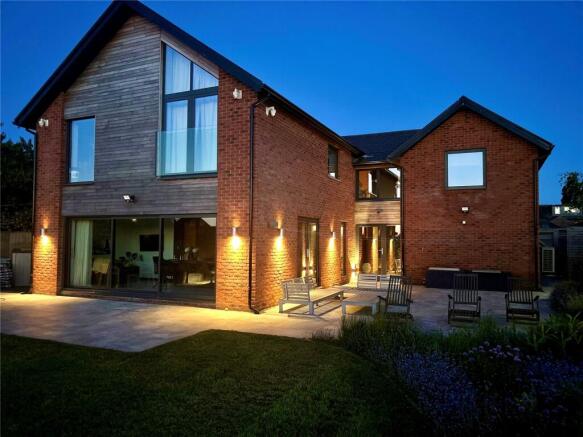 Rear Dusk Image