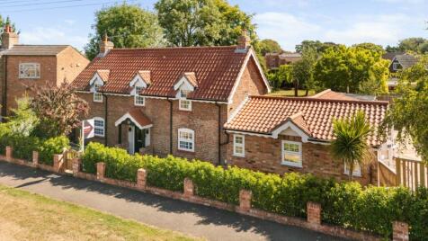 Maple Avenue, Keelby, N E Lincolnshire, DN41