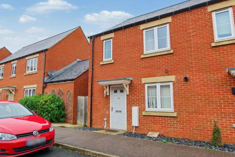 Songthrush Road, Bodicote, Banbury, OX15 4GL