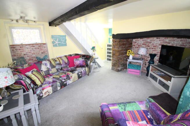 Lounge 1