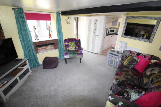 Lounge 2