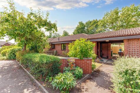 Knights Lane, Tiddington