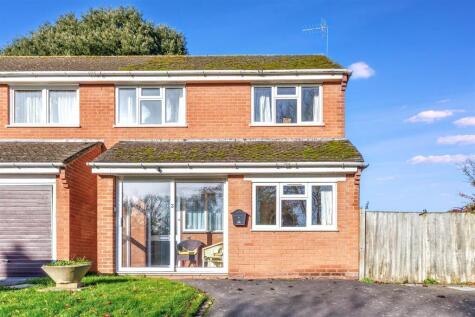 Brook Lane, Newbold On Stour