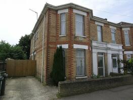 Photo of 5 bedroom Semi Detached House in Charminster